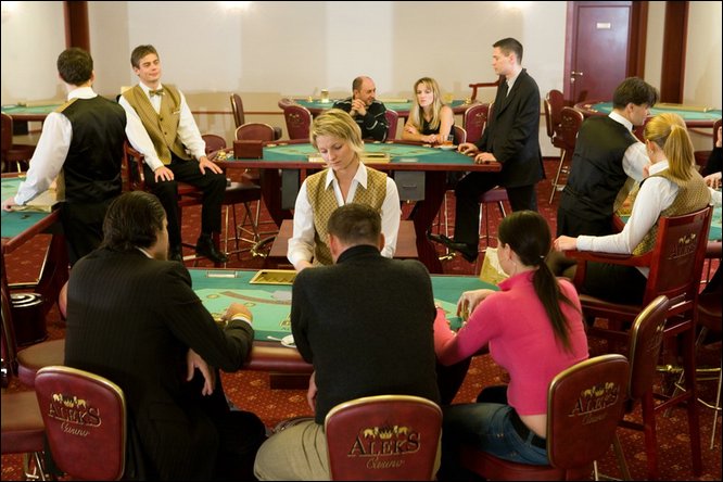 CasinoHenry02.jpg